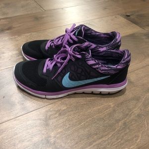 Women’s Nike shoes
